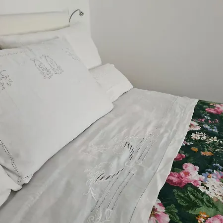 Apartma Dora *