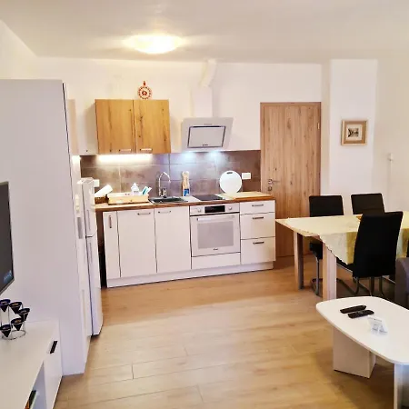 Apartment Apartma Dora