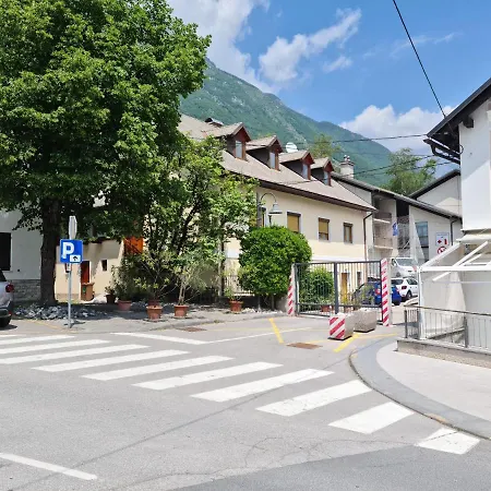 公寓 Apartma Dora *